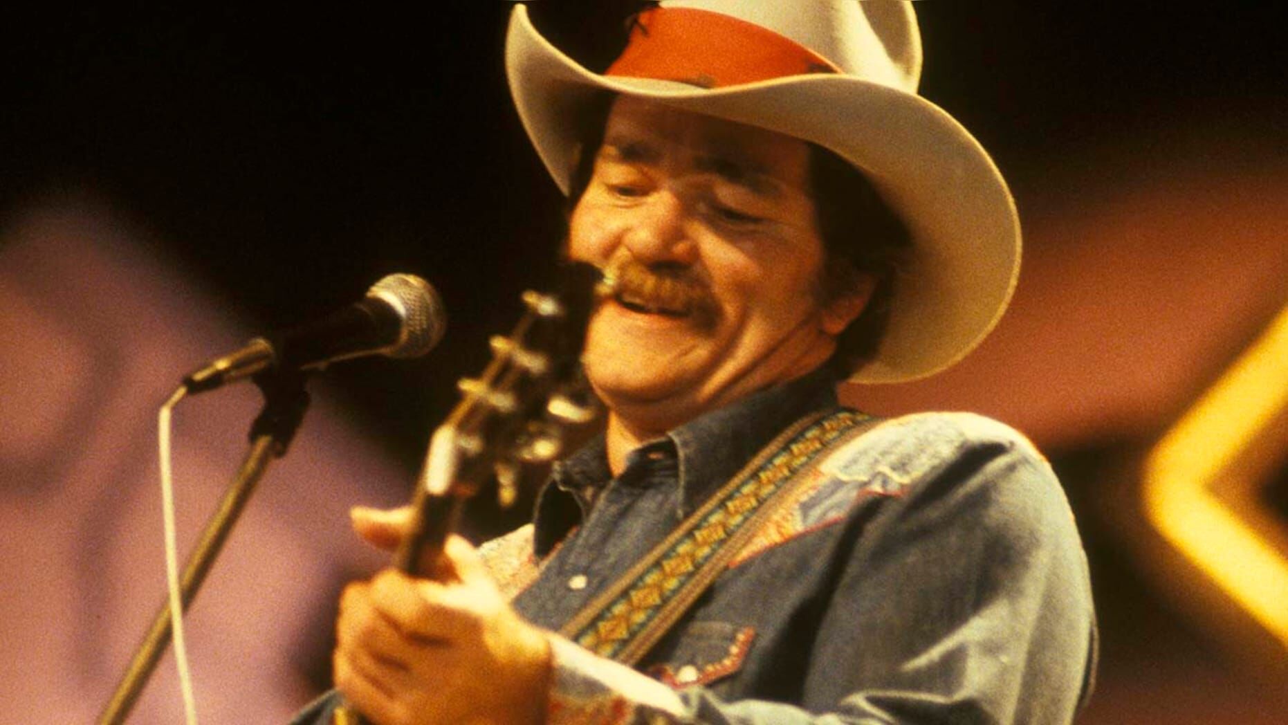 Ed Bruce, 'Mammas Don't Let Your Babies Grow Up to Be Cowboys' singer, dead at 81